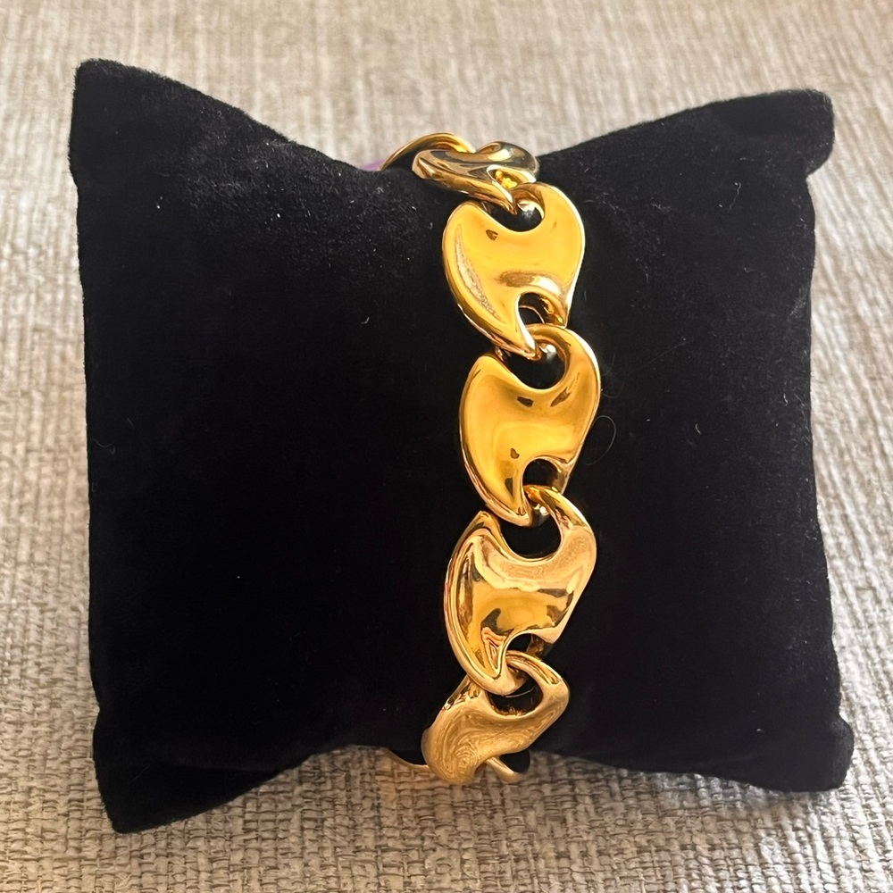Monet Gold Heart Link Bracelet
